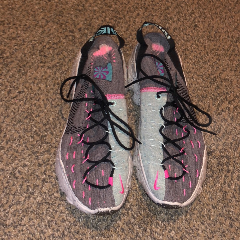 Nike 04 running shoes